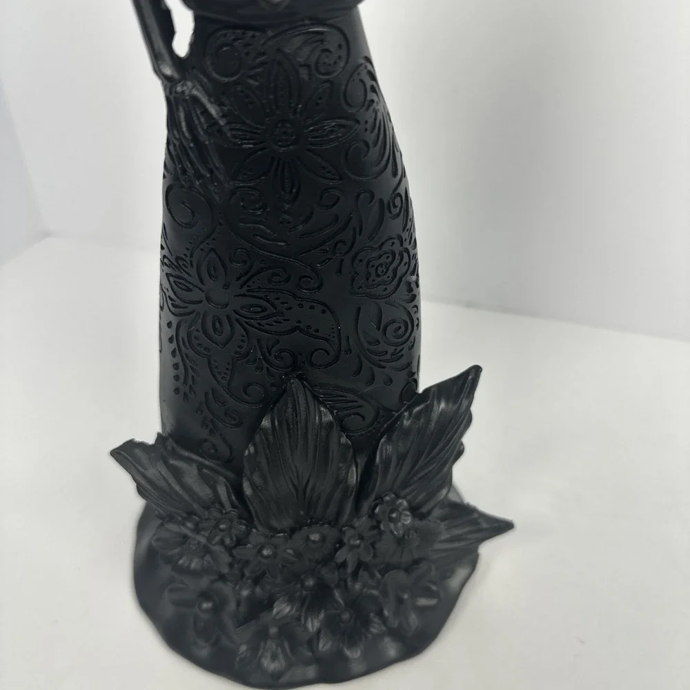 Black Floral Skeleton Lady Statue Gothic Halloween Table Decor